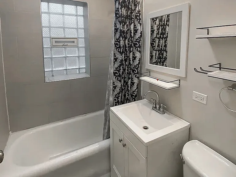 3018 N Karlov Ave #1 — Photo 9
