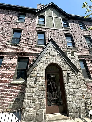 Rented by Pear NYC LLC | media 12