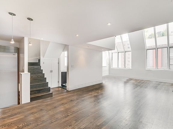 5th image of 125 E 12th St APT 5C