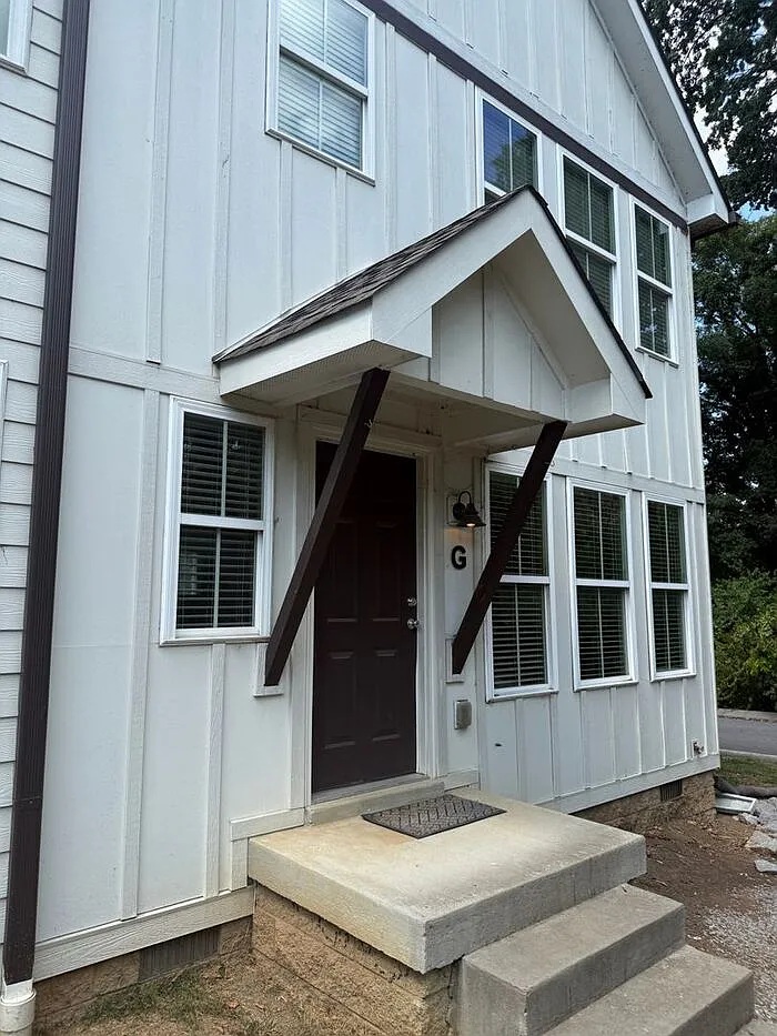 2 bed, 2.5 bath, 1260 sqft, $1,895 — Photo 2