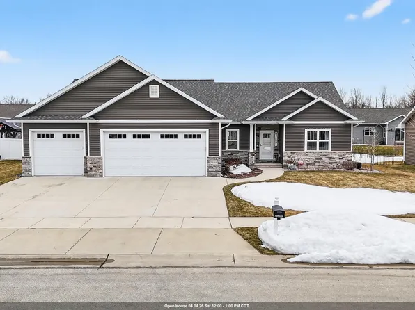 W6036 Zach St, Menasha, WI 54952