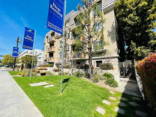 2810 S Sepulveda Blvd #102 Photo 1