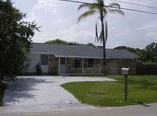 5203 Seagrape Dr, Fort Pierce, FL 34982