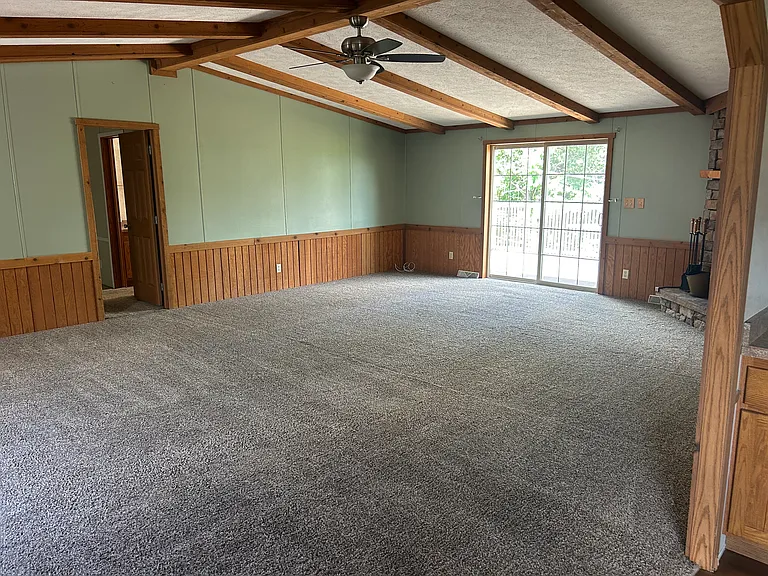 1499 W Wylie Ave — Photo 11