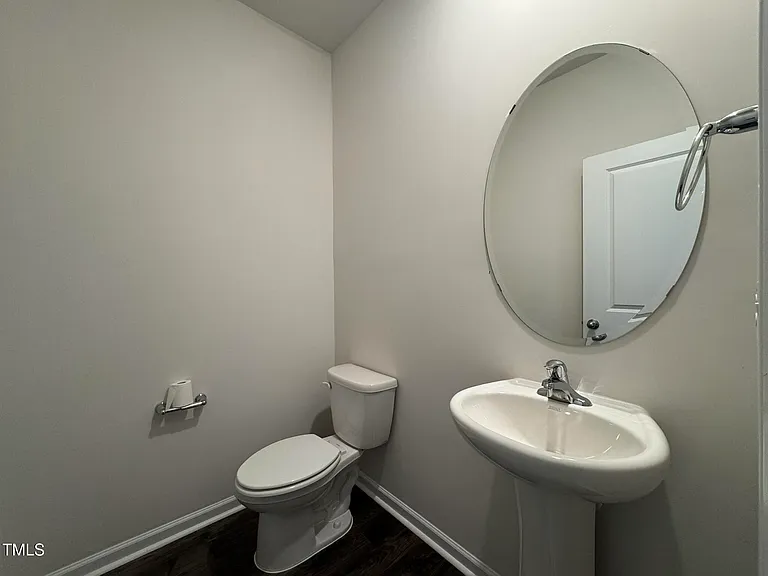 724 Dorset Stream Dr — Photo 17