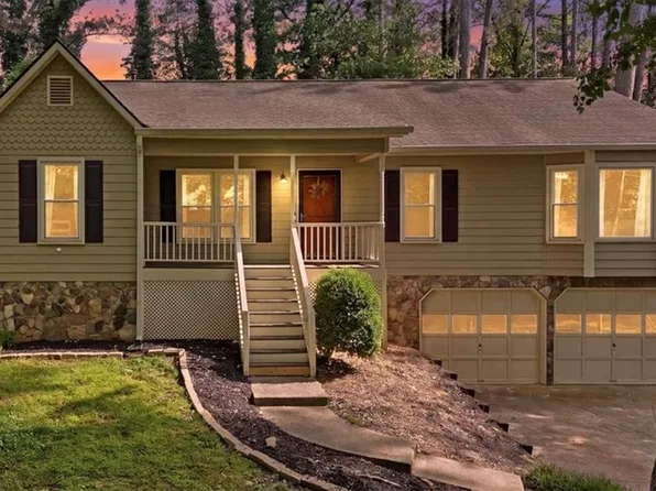 197 Presidential Dr, Dallas, GA 30157