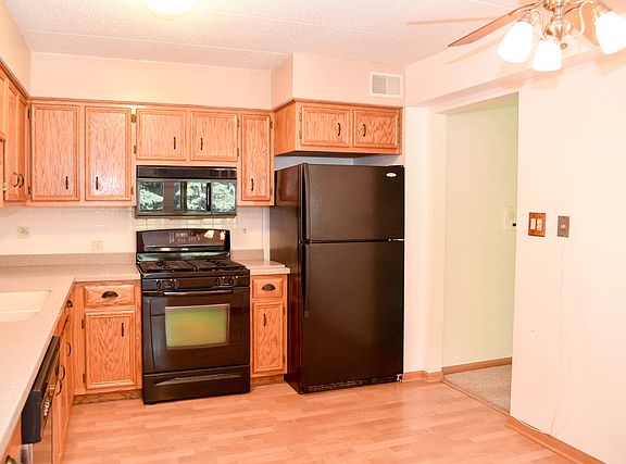 5th image of 5031 Circle Ct APT 209