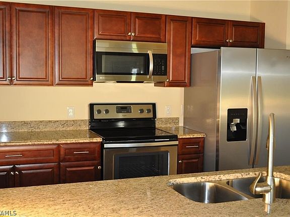 2nd image of 920 SW 47th Terrace Cpe