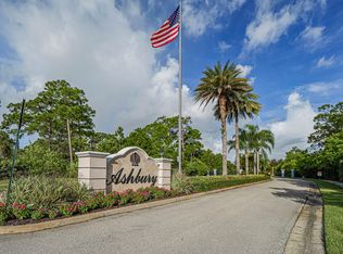 105 Briarcliff Cir, Sebastian, FL 32958