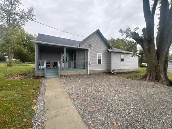 836 Smith St, Slater, MO 65349