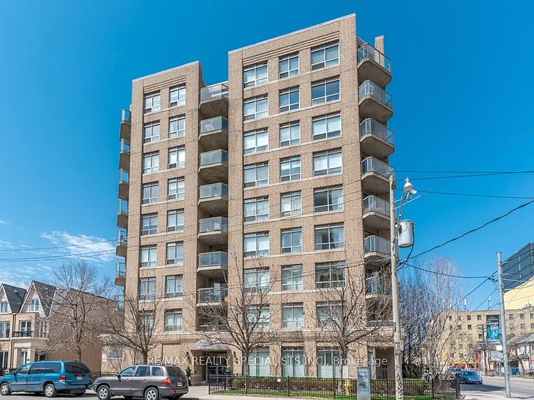 140 Bathurst St #208 — Photo 1