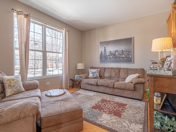 3rd image of 6657 Pine Lake Dr #4