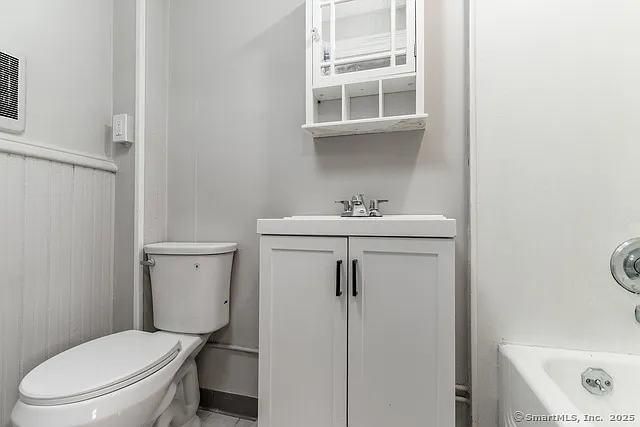 67 Avon Ave #2 — Photo 6