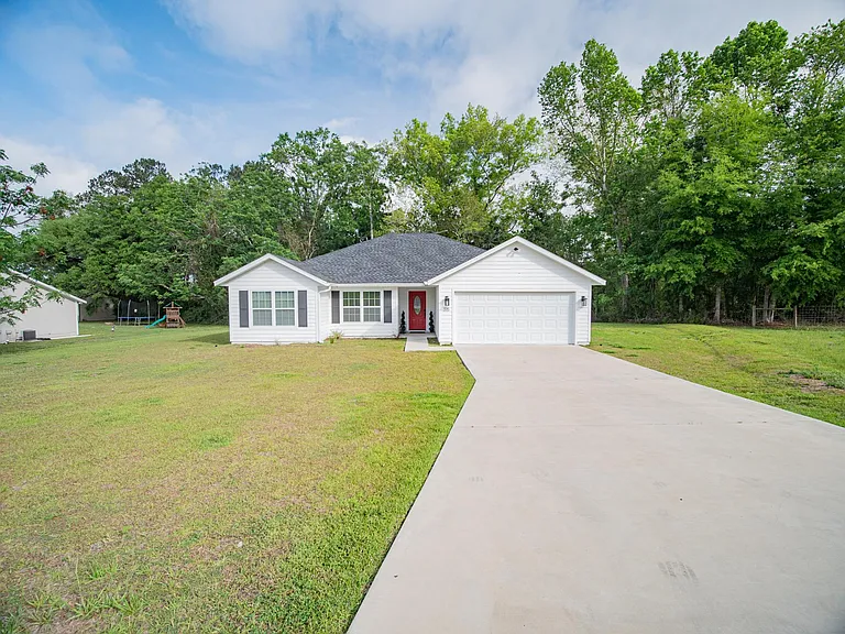 315 SE Lindale Gln — Photo 8