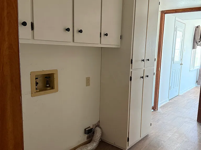 1501 E Everglade Ave — Photo 11