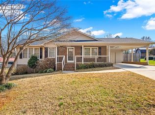 206 Sharon Ln, Randleman, NC 27317