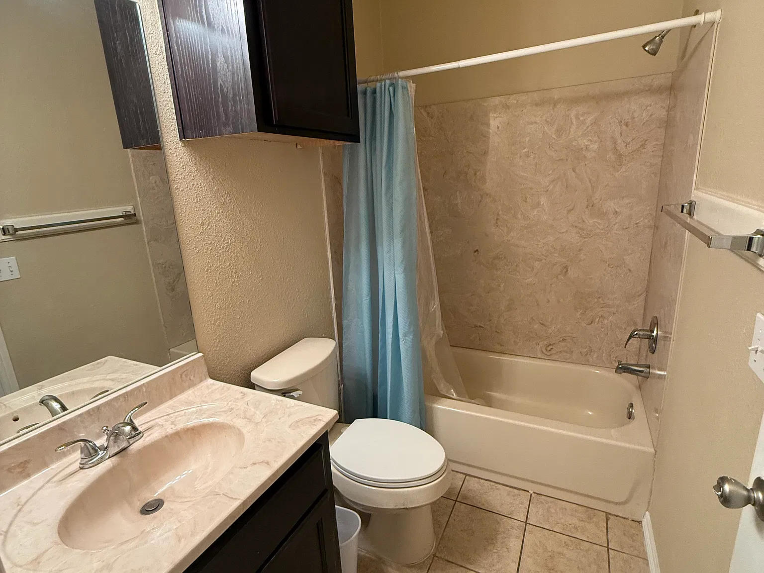 2 bed, 950 sqft, $875 — Photo 4