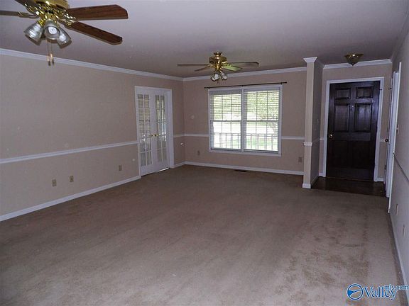 2nd image of 122 Featherstone Ln SE