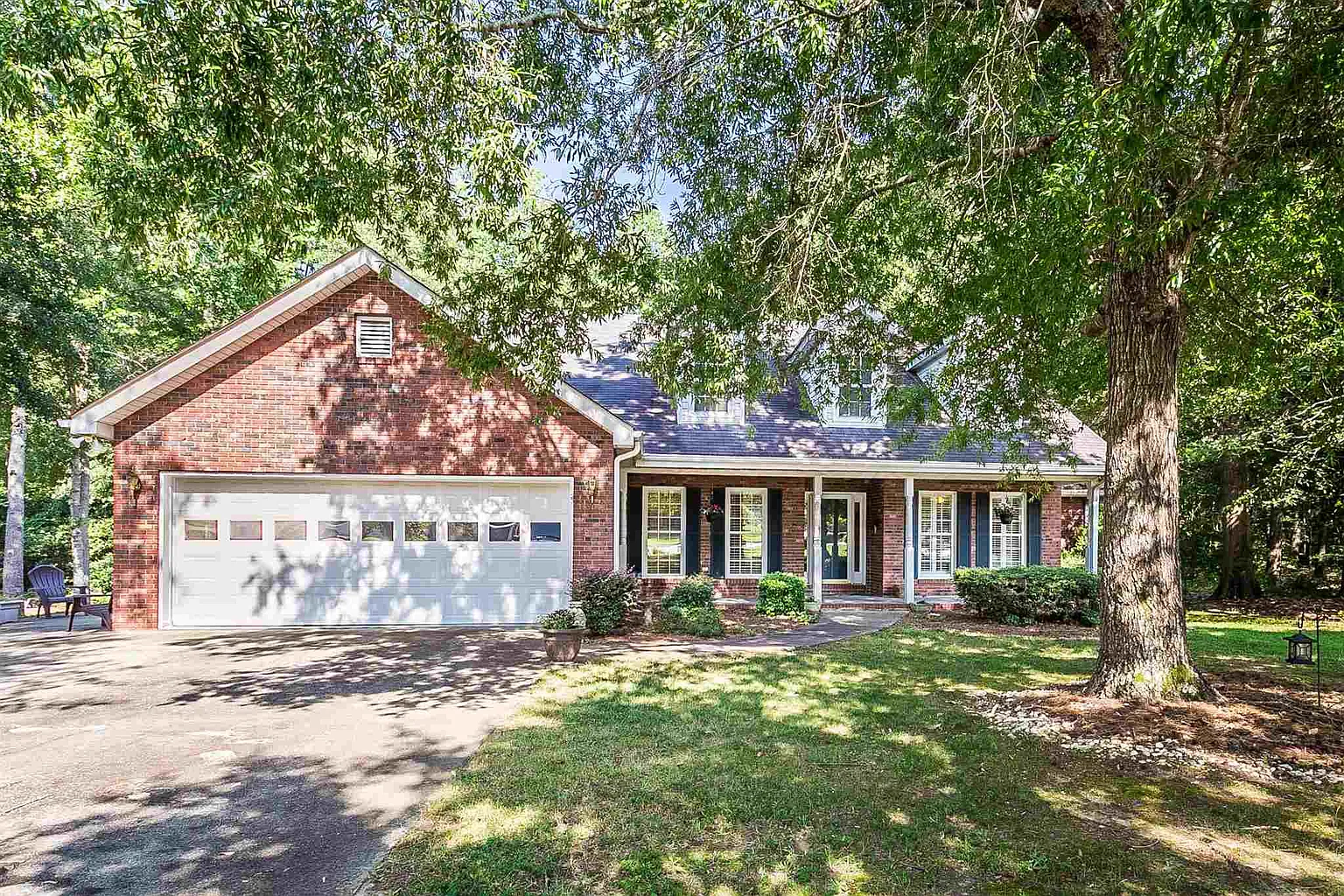 216 Ivy Creek Dr photo 1