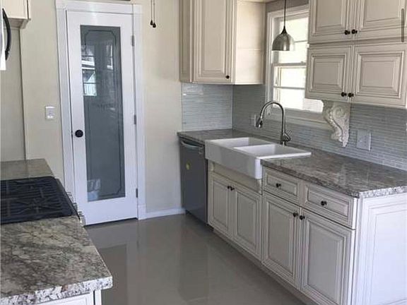 5th image of 2610 Mill Creek Rd