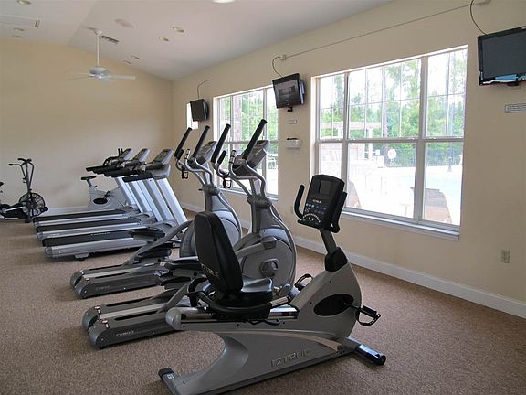 5th image of 13215 Harbour Vista Cir