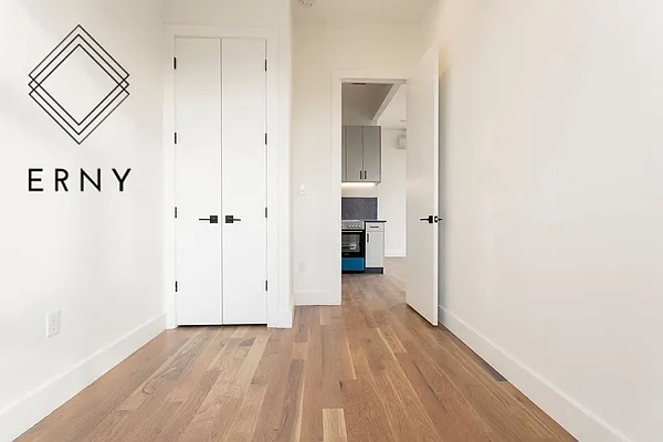 Rented by ERNY LLC | media 25