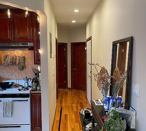5th image of 346 Parkside Ave #2
