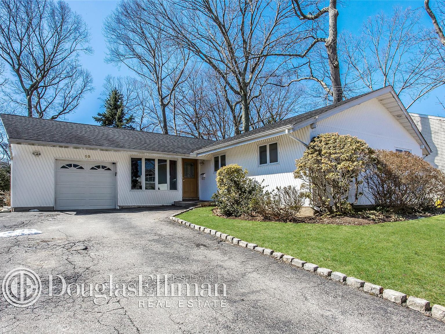 19 Melissa Ln, Old Bethpage, NY 11804 Zillow