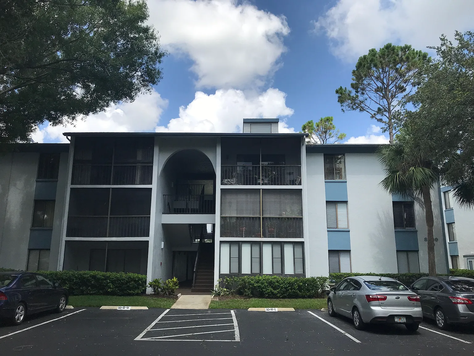 2 bed, 1064 sqft, $1,500 — Photo 1