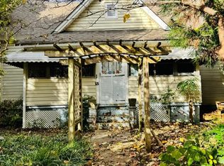 13 Montgomery St, Drayton, SC 29333