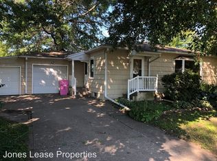 105 N 2nd St, Colona, IL