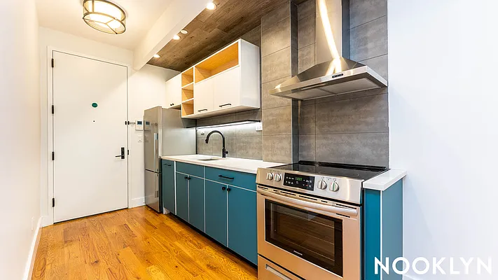 Rented by Nooklyn NYC LLC | media 4
