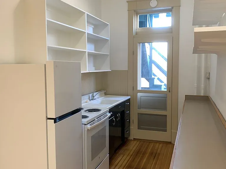 292 Lark St #2 — Photo 5