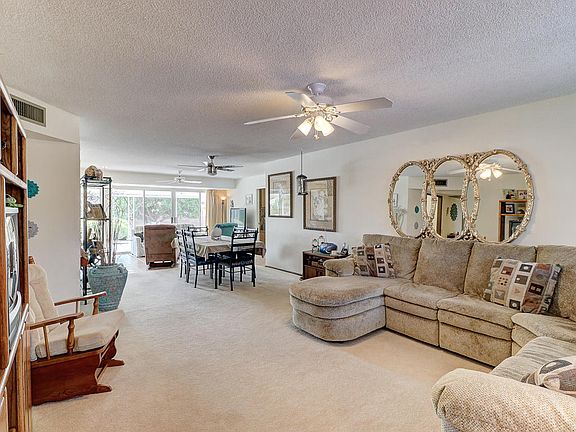 3rd image of 19633 N Willowcreek Cir