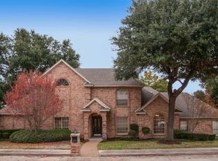 2601 Garden Ridge Ln, Arlington, TX 76006