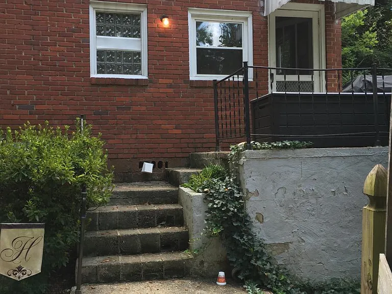 1119 Brooks Ave — Photo 1