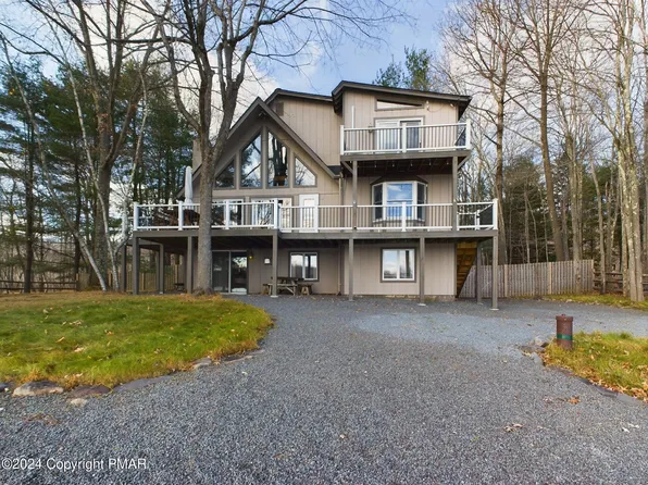 178 N Arrow Dr, Pocono Lake, PA 18347