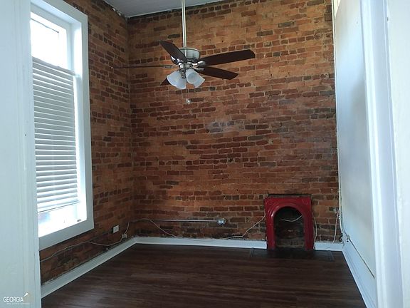 3rd image of 208 Adamson Sq #G