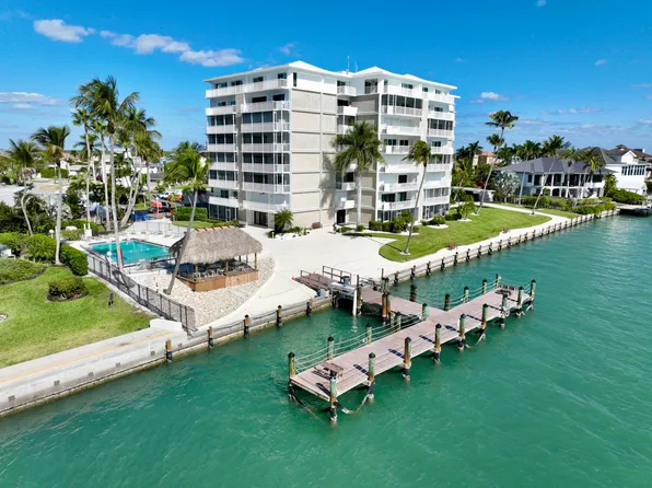 60 Pelican St W APT 505, Naples, FL 34113