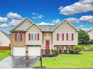 1710 Millwood Dr, Salem, VA 24153