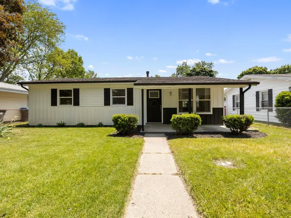 1127 McPherson St, Elkhart, IN 46514