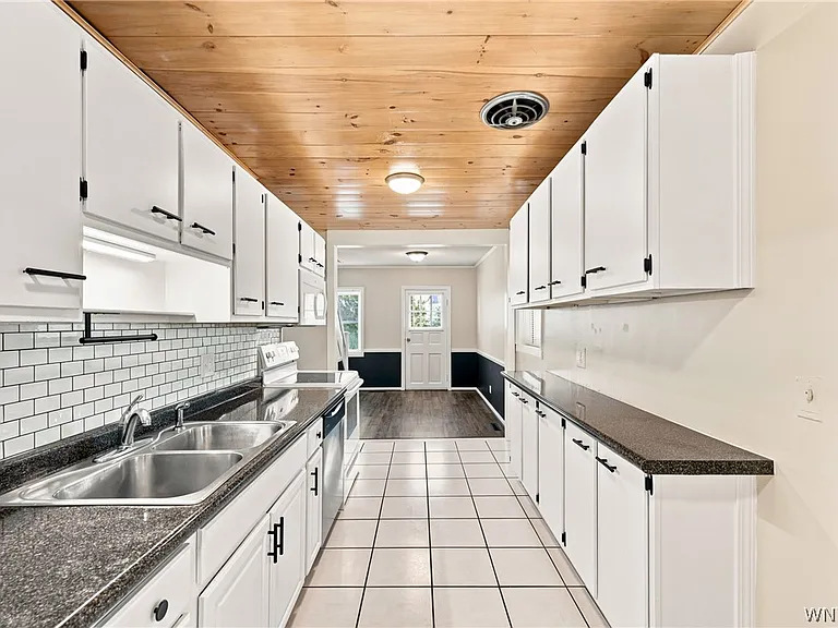 533 Euclid Ave — Photo 4