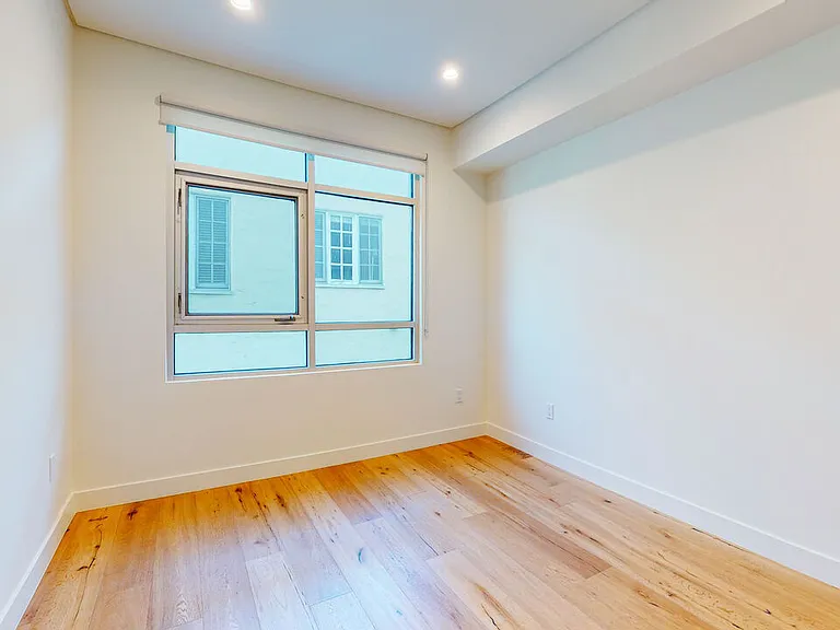 938 S Orange Grove Ave #201 — Photo 19
