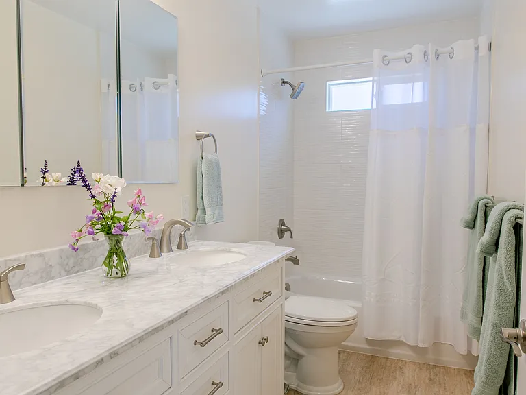 733 Circle Dr — Photo 7