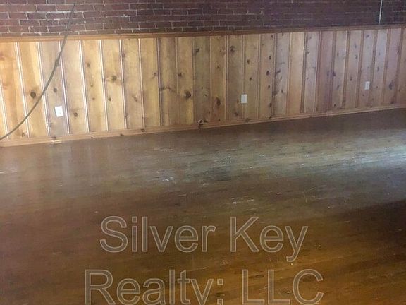 3rd image of 217 E Washington Ave APT H