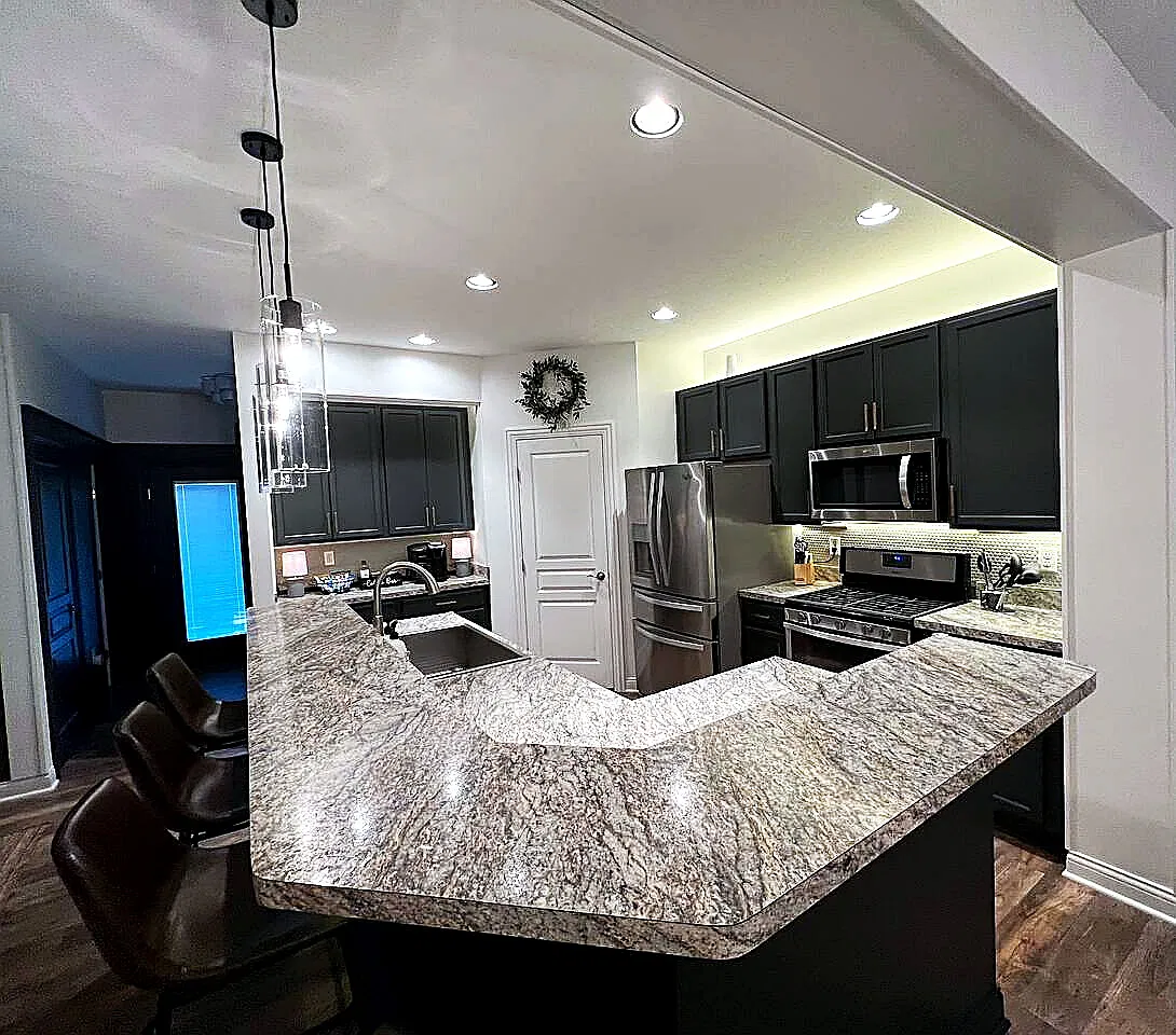 3 bed, 2.5 bath, 1686 sqft, $3,400 — Photo 4