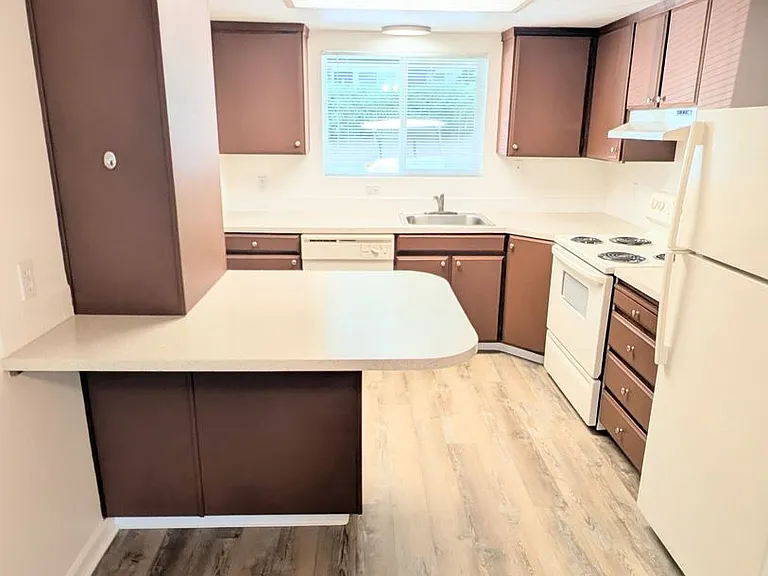 Kingcity Apartments — Photo 83