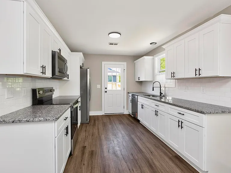 206 Ross Ave #110 — Photo 14