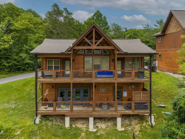 4442 Shangrila Way, Sevierville, TN 37876