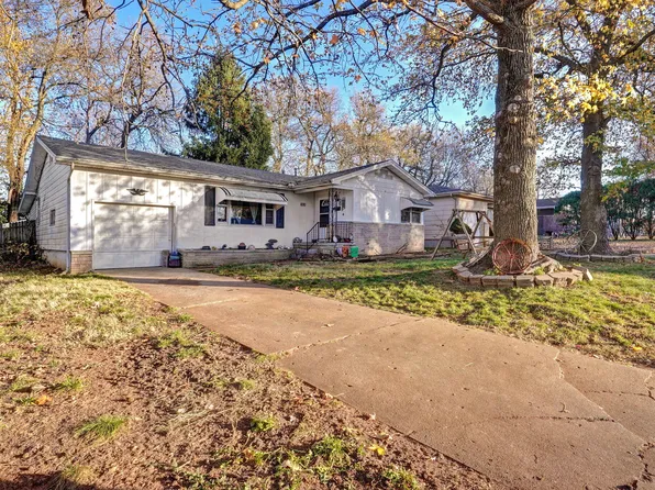 1926 S Broadway Avenue, Springfield, MO 65807